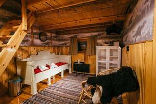 Дома для отпуска Ollero Eco Lodge (including a glass igloo) Рованиеми Дом с 3 спальнями-34
